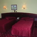 Hotel Francisco Ii 4*