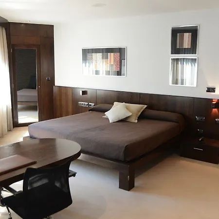 Francisco Ii 4*