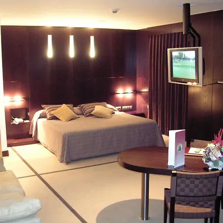 호텔 Francisco Ii 4*