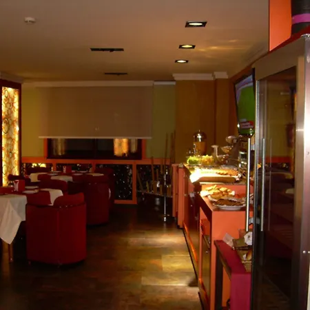 호텔 Francisco Ii 4*