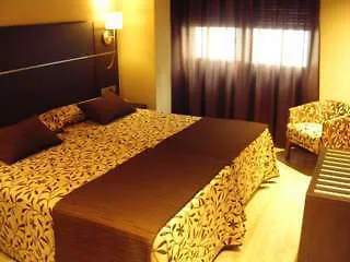 Francisco Ii 호텔 4*