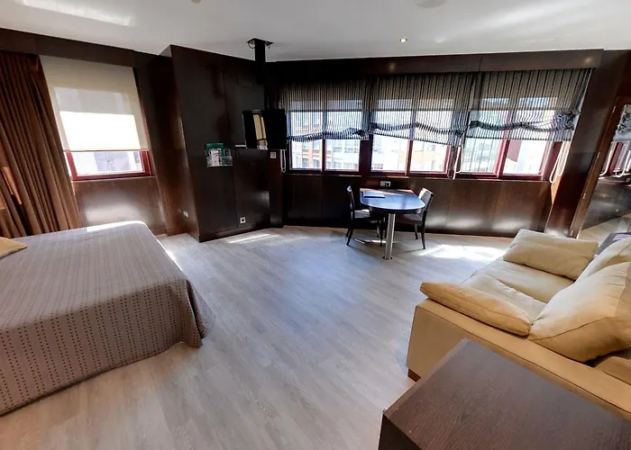 Otel Francisco Ii 4*